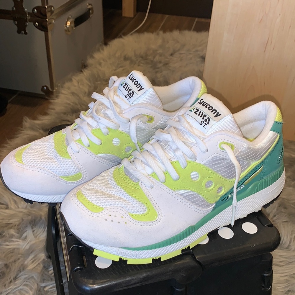 Saucony Sneakers